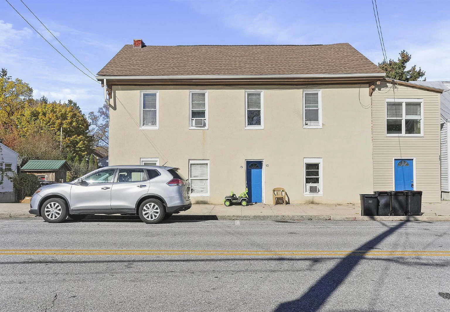 2 bed, 1.0 bath, 1130 sqft, $1,200 — Photo 1