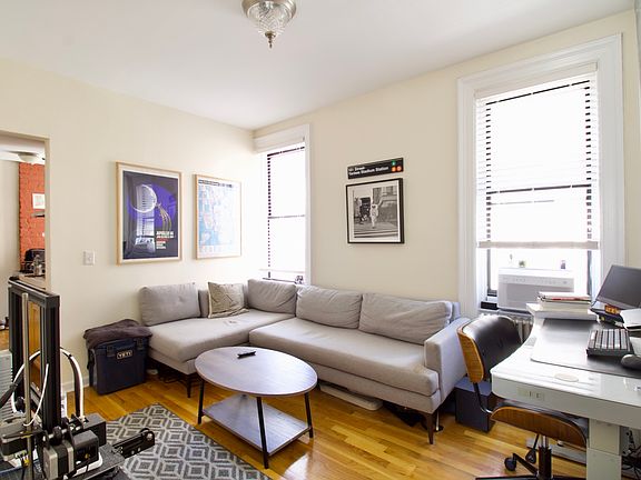 3rd image of 430 E 11th St APT 14