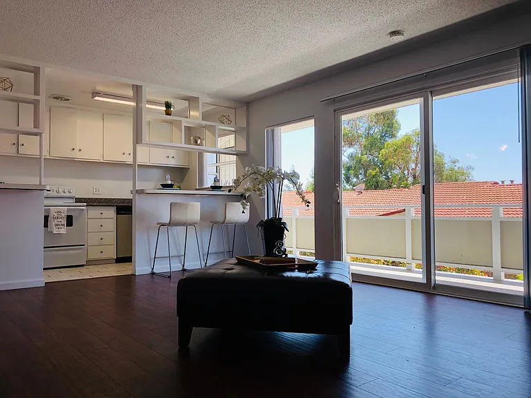936 Fletcher Ln #2 — Photo 6