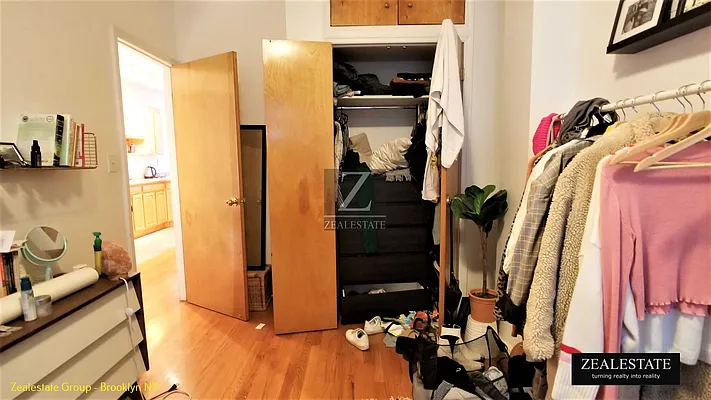 Rented by ZealEstate Group Inc | media 70