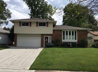 6378 Longridge Rd, Mayfield Heights, OH 44124