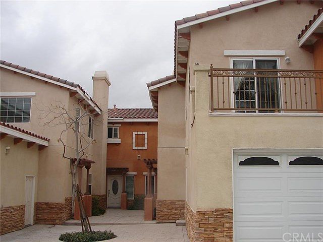 2nd image of 1200 Highland Ave #202
