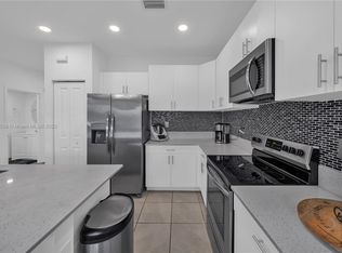 9910 SW 231st Ln, Miami, FL 33190