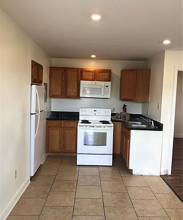 3rd image of 4545 Urquhart St APT A