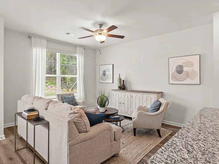1015 Harden Dr NW — Photo 23