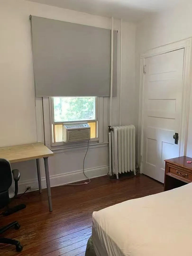4 bed, $800 — Photo 4