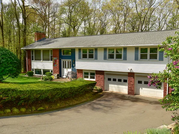 36 Bette Drive, Manchester, CT 06040