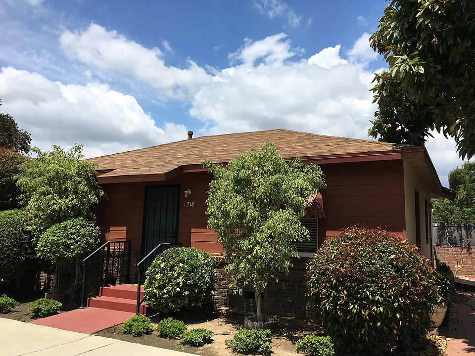 1218 S San Gabriel Blvd
