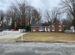 2803 Darden Rd, Greensboro, NC 27407