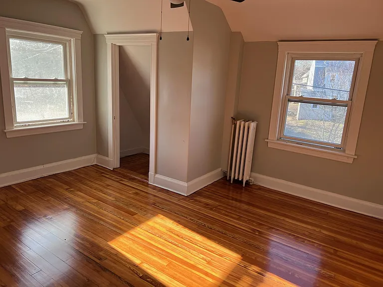 121 Oakland St — Photo 19