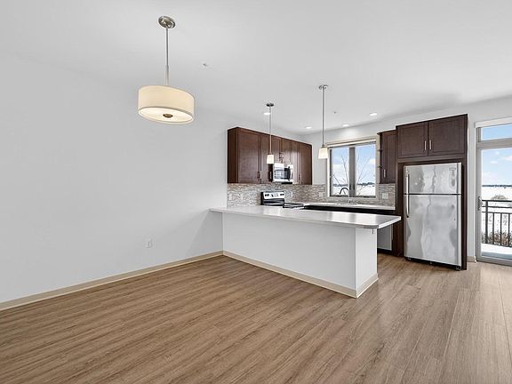 3rd image of 2814 No Oaks Ridge