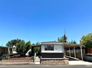 83 Eagle Ln, Bakersfield, CA 93308