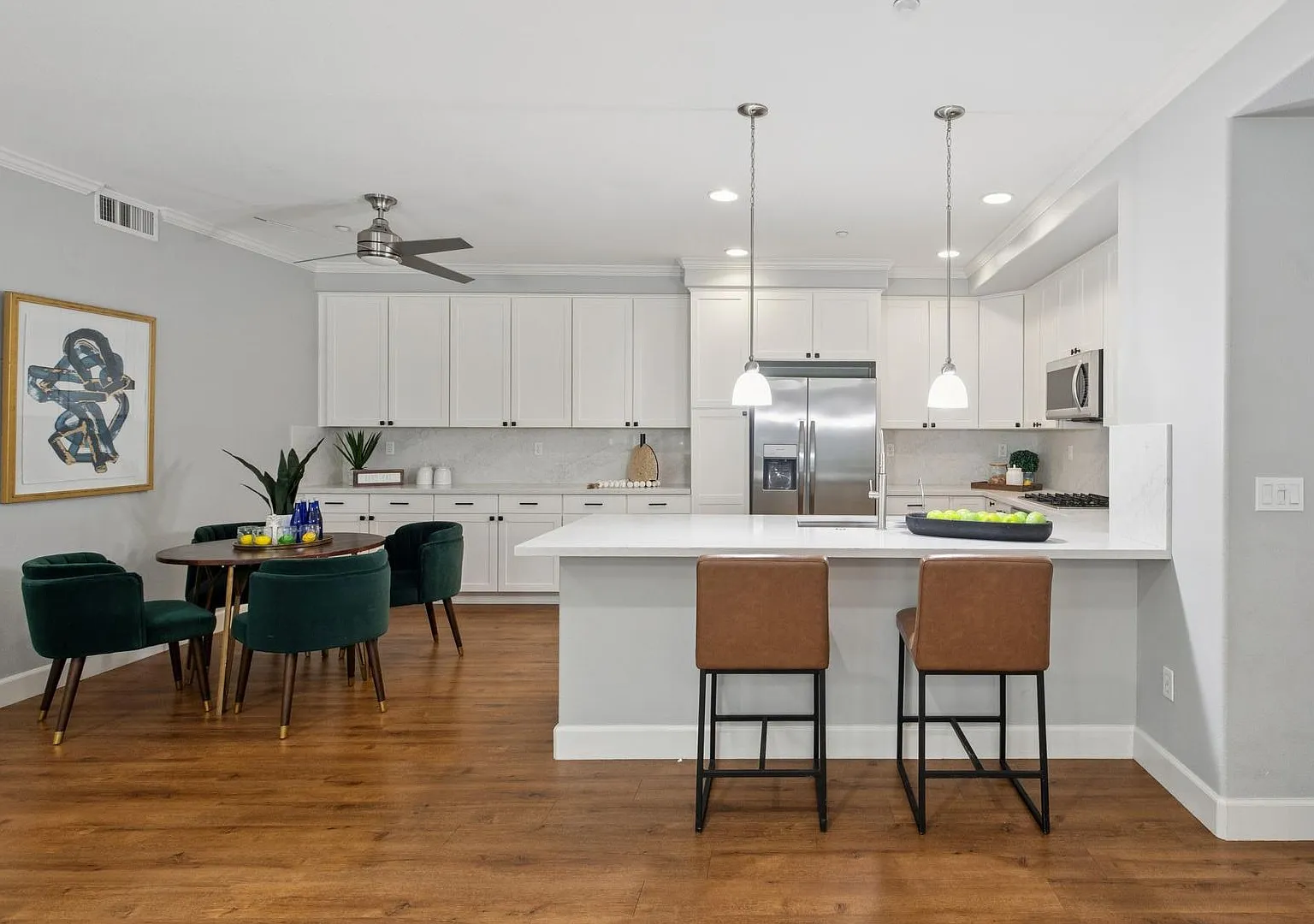 Upgraded Townhome | Main-Level Primary Suite | EV Charging | Central A/C — Photo 4