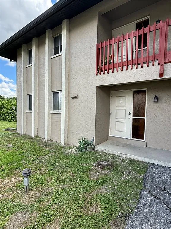 2 bed, 2.0 bath, 900 sqft, $1,450 — Photo 2