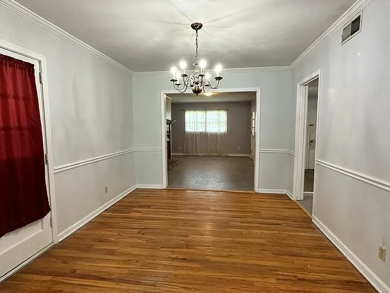 2766 N Barksdale Dr — Photo 3