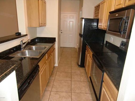 5th image of 2929 W Yorkshire Dr Unit 1075