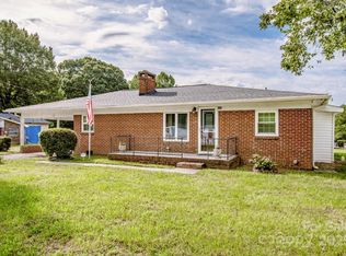 155 Parkertown Rd, Mooresville, NC 28115