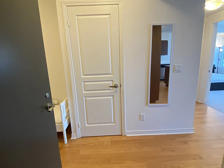2240 Lake Shore Blvd W #1105 — Photo 3