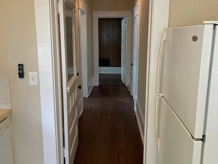 409 Boulevard #D — Photo 11