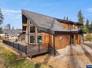 138 Santiam St, Gates, OR 97346