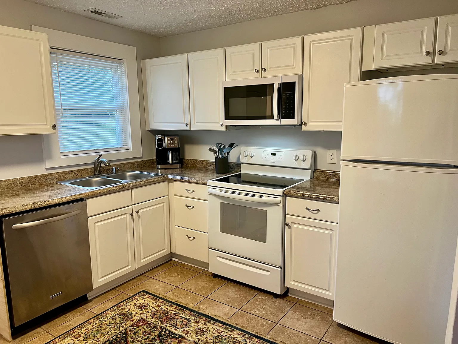 1 bed, $1,800 — Photo 4
