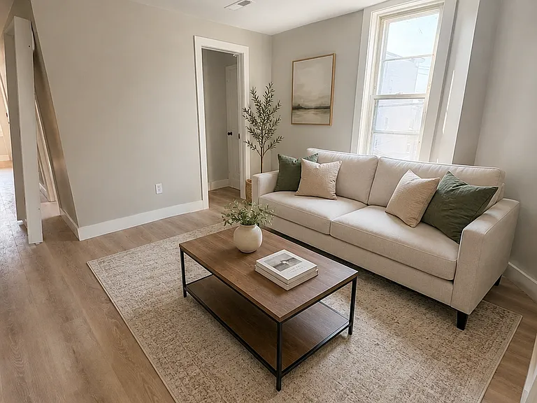 8 Curtis St #2 — Photo 2