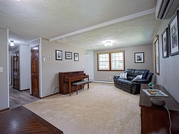 5th image of 37 Tokanel Dr