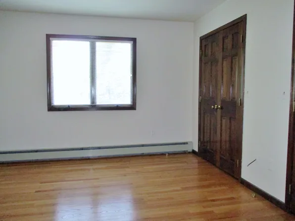 362 Wilson Avenue image 16 of 21