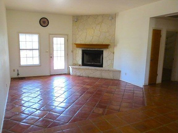2nd image of 1354 Dawnridge Dr