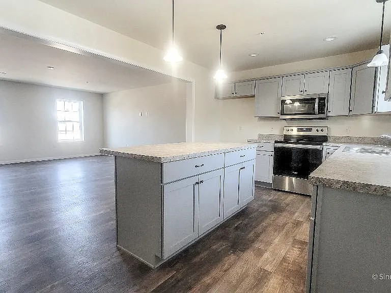 10 Skip Ln — Photo 10