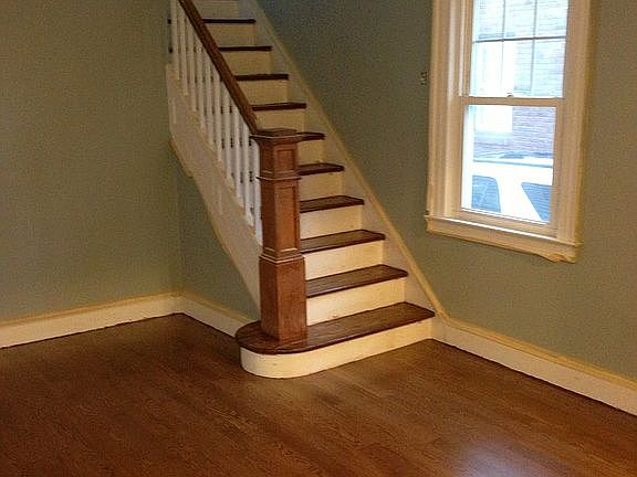 5th image of 217 Willets Ave