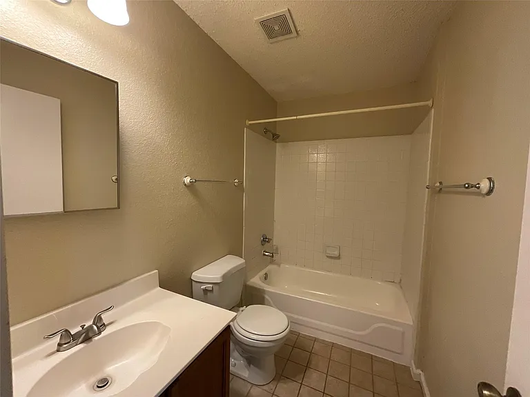 1172 Southern Pl — Photo 30