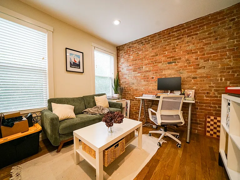 2 Belvidere Pl — Photo 2