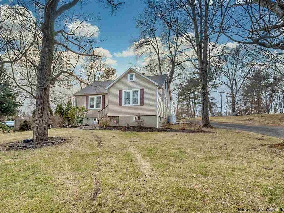 1st image of 190 North Dr