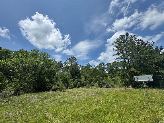 5th image of 615 E Highway 63