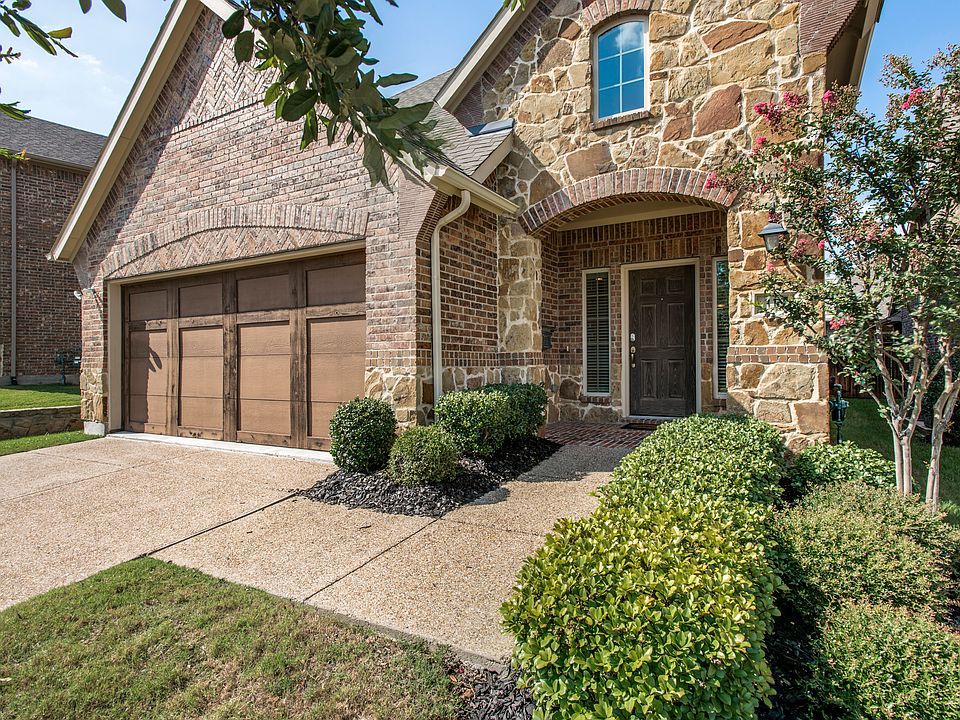 1st image of 313 Sir Brine Dr