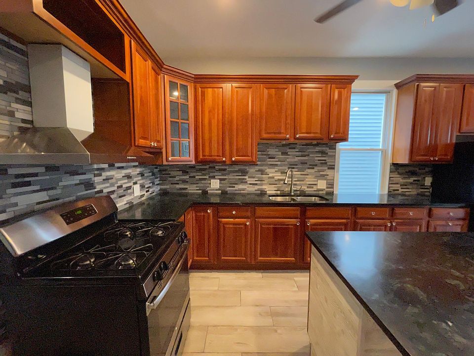 Updated kitchen with gas range
