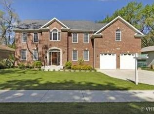 432 S Lodge Ln, Lombard, IL 60148