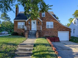 5924 Pacific St, Omaha, NE 68106