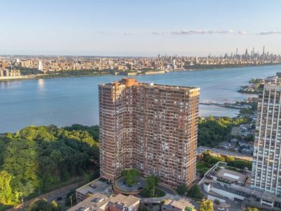 100 Old Palisade Rd APT 1901, Fort Lee, NJ, 07024