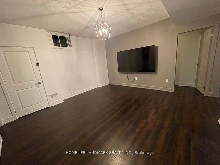 8 Kent Matthew St #BASEMENT — Photo 6