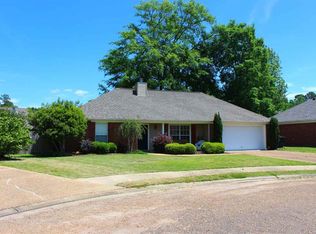 144 Willow Oak Ln, Brandon, MS 39047