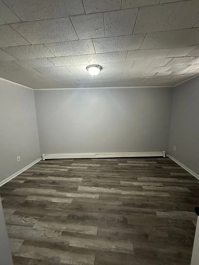 1 bed/1 bath apartment available. 1st Floor — Photo 3