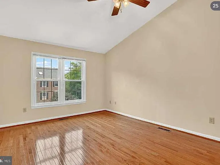 7427 Salford Ct — Photo 25