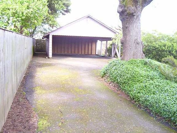 Covered RV Carport w/ Separate driveway