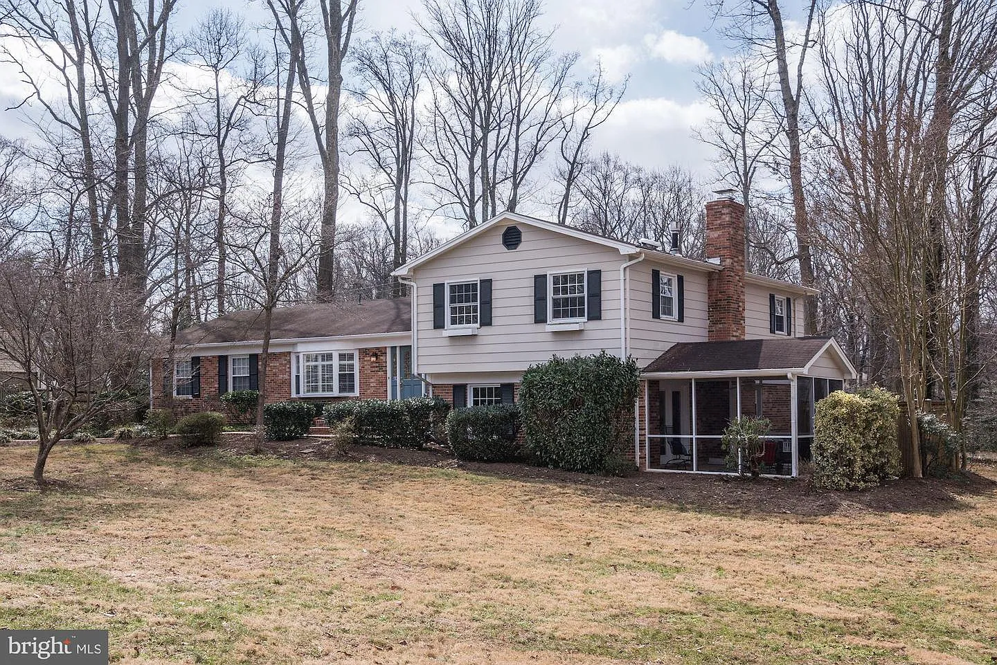 1026 Bayberry Dr photo 1