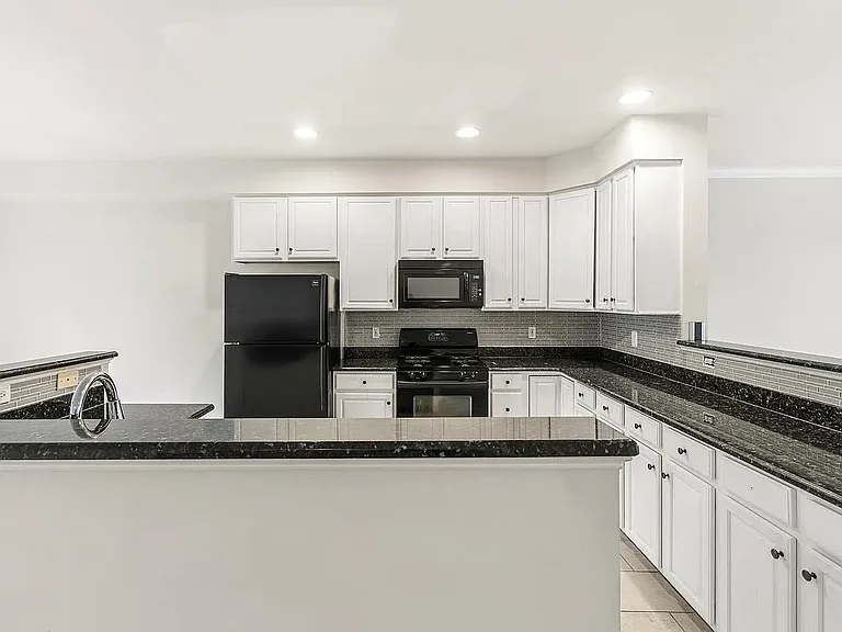 5526 Sacramento Mews Pl — Photo 16