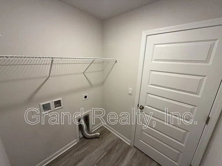 4407 White Cedar Ct — Photo 21