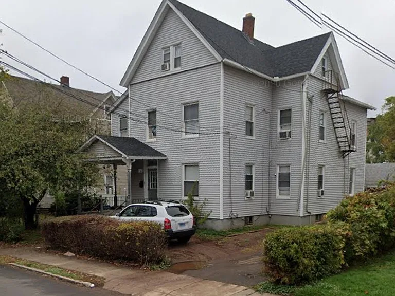 76 Dwight St — Photo 10