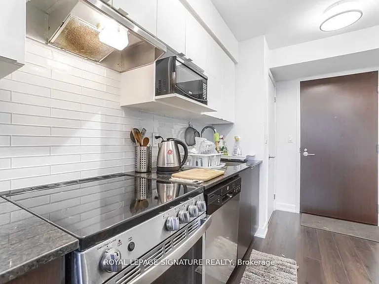 120 Varna Dr #608 — Photo 15